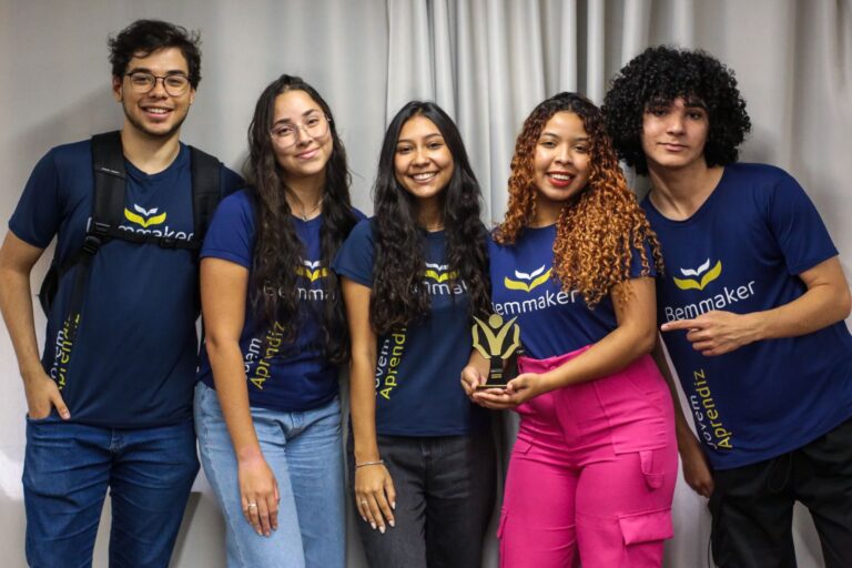Com apoio da Ambev, organização baiana inclui mais de 300 jovens no mercado de trabalho