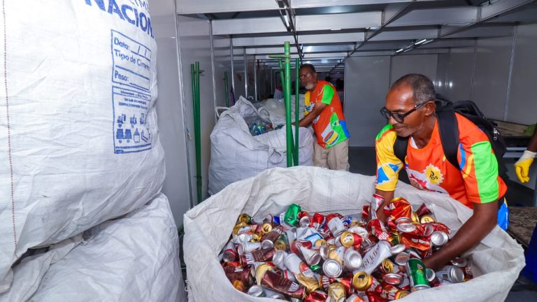 Folia na Bahia aumenta geração de resíduos e exige atenção aos recursos hídricos