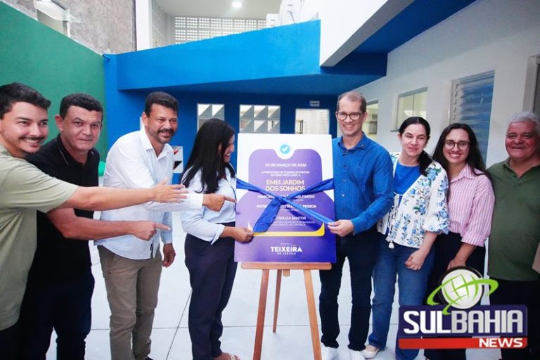 Inauguração da nova escola de educação infantil no bairro São Lourenço, pelo Dr. Marcelo Belitardo