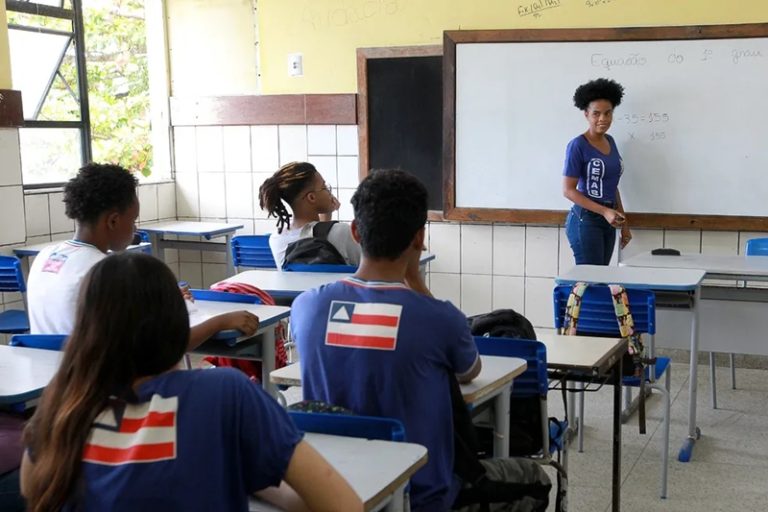Bahia abre inscrições para 46 mil oportunidades no Programa Mais Estudo