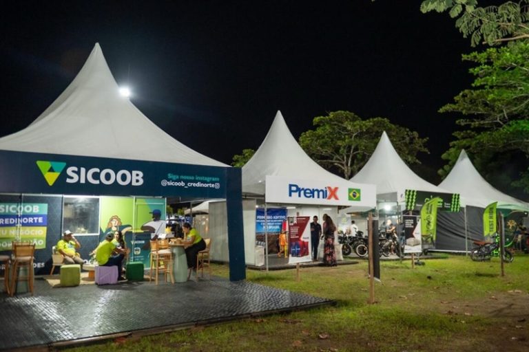Prefeitura impulsiona a FENEC, promovendo conexões e crescimento econômico