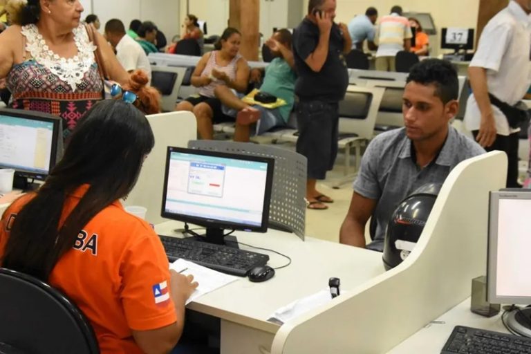 Bahia oferece 170 oportunidades no Detran, com salários de até R$ 3,8 mil