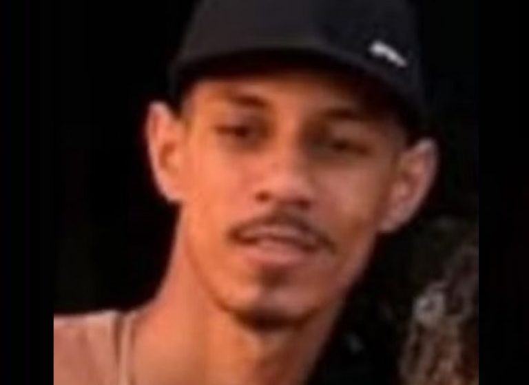 Jovem entregador de 26 anos perde a vida em colisão envolvendo quatro carros