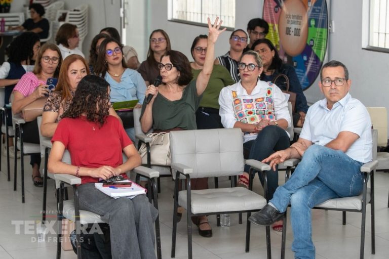 Teixeira avança na elaboração do novo Plano Municipal de Educação